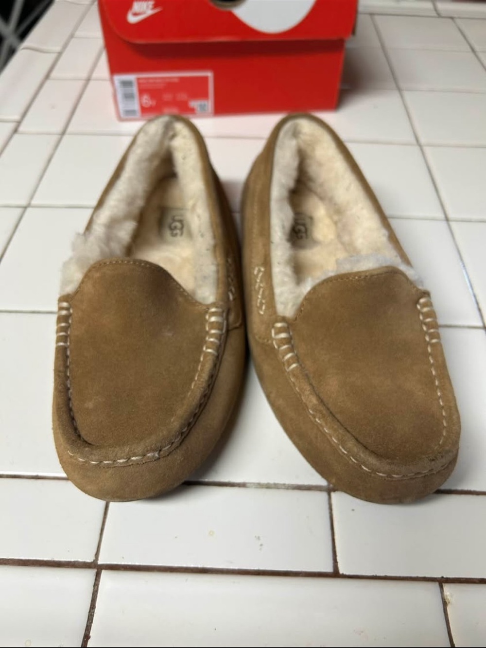 UGG Women's Chestnut Suede Moccasin Slipper - Chestnut